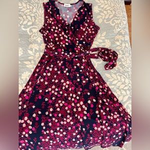 Leota faux wrap dress size M